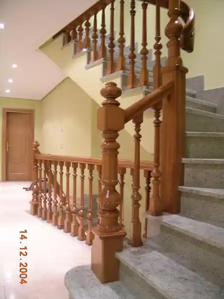 Barandilla de madera de alta calidad